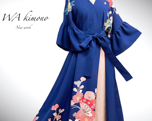 振袖　リメイク　ワンピース　 花柄 青とピンク　絹 2be6f7323eb959e3b9cb5fc4b033f8