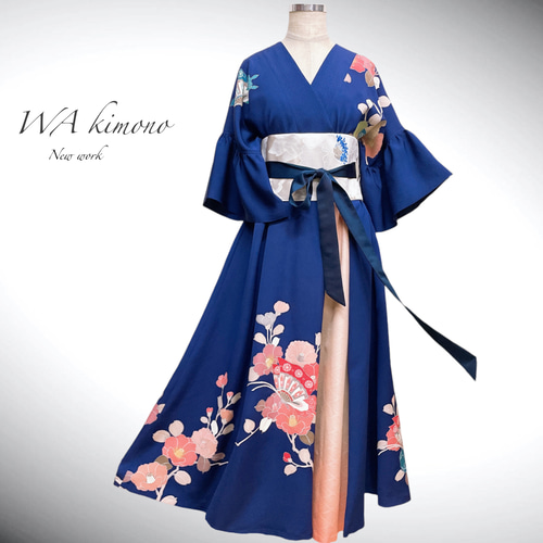 華やぐブルー 蝶々可愛い アクセントカラーワンピース 着物リメイク