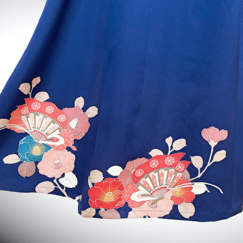 華やぐブルー 蝶々可愛い アクセントカラーワンピース 着物 華やぐブルー 蝶々可愛い アクセントカラーワンピース 着物