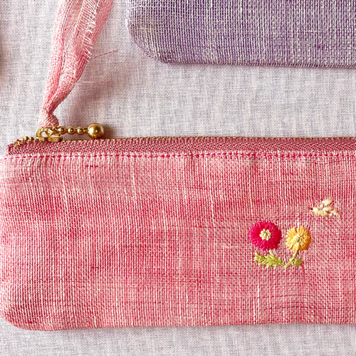 手刺繍 ＊動物たちの冬の花火大会2024＊ハンドメイド 大きめ