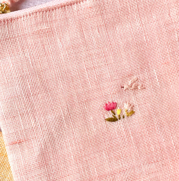 花彩り-小鳥とお花刺繍リネンフラットポーチ(チューリップ•ガーベラ•ラベンダー•ネモフィラ•すずらん•向日葵•たんぽぽ 10枚目の画像