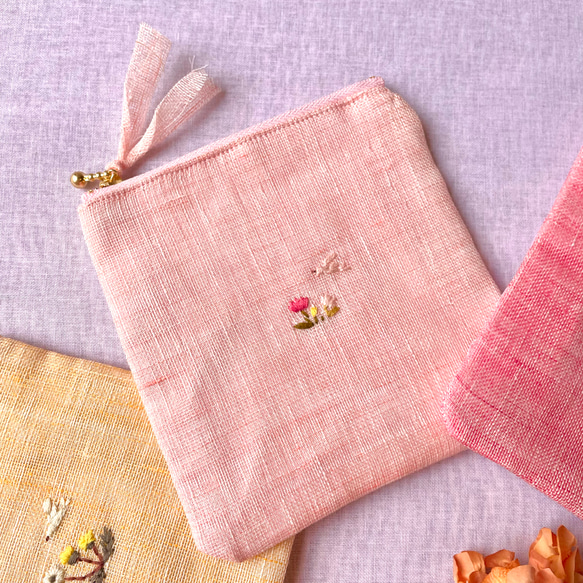花彩り-小鳥とお花刺繍リネンフラットポーチ(チューリップ•ガーベラ•ラベンダー•ネモフィラ•すずらん•向日葵•たんぽぽ 9枚目の画像