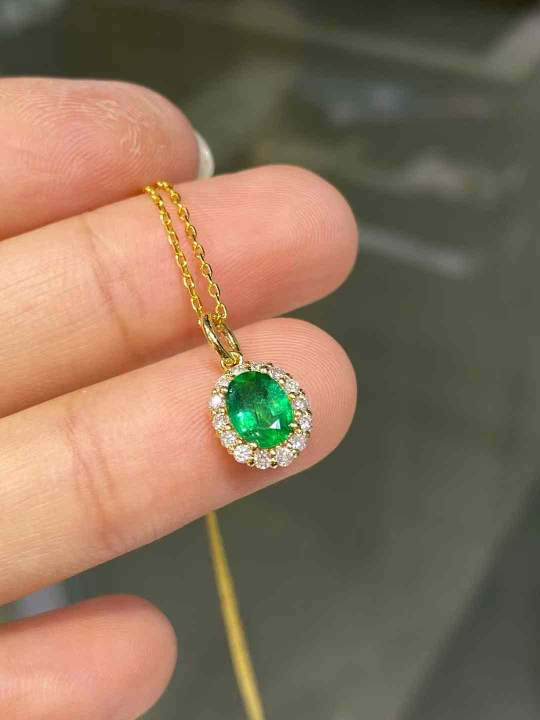 天然ダイヤモンド付きエメラルドペンダントトップk18