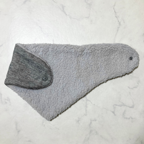 受注制作☆三角形のネックウォーマー（杢調グレーコットンツイード起毛