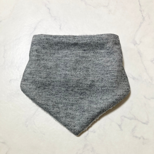 受注制作☆三角形のネックウォーマー（杢調グレーコットンツイード起毛