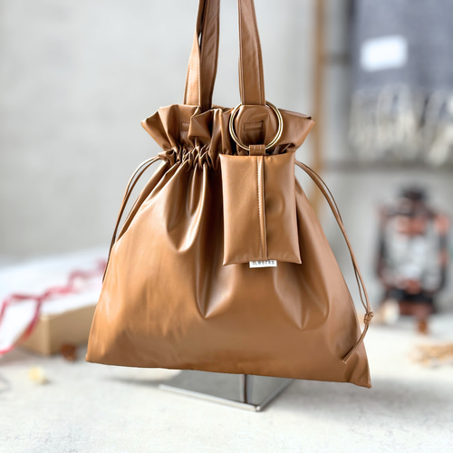 レディーストートバッグ＆巾着ハンドメイド 軽くて柔らかい高見え巾着バッグ 大人のきれいめバッグ A4対応トート