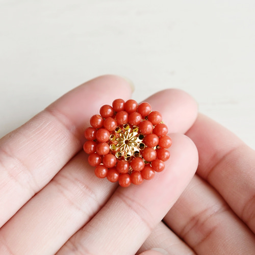 ワケありな逸品【ブローチ】天然色 赤珊瑚 本珊瑚 アンティークレトロ