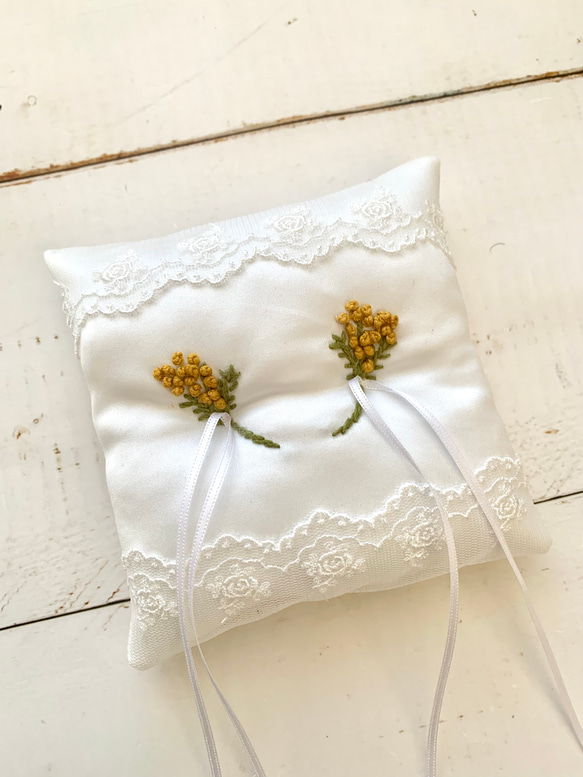 リングピロー 手刺繍 ミモザ 完成品 結婚式 指輪交換 リング