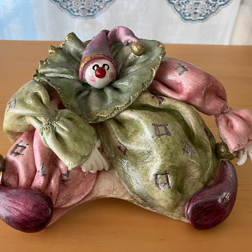 ピエロの壁掛け（赤/緑） その他インテリア雑貨 Keiko's Clay Art 通販