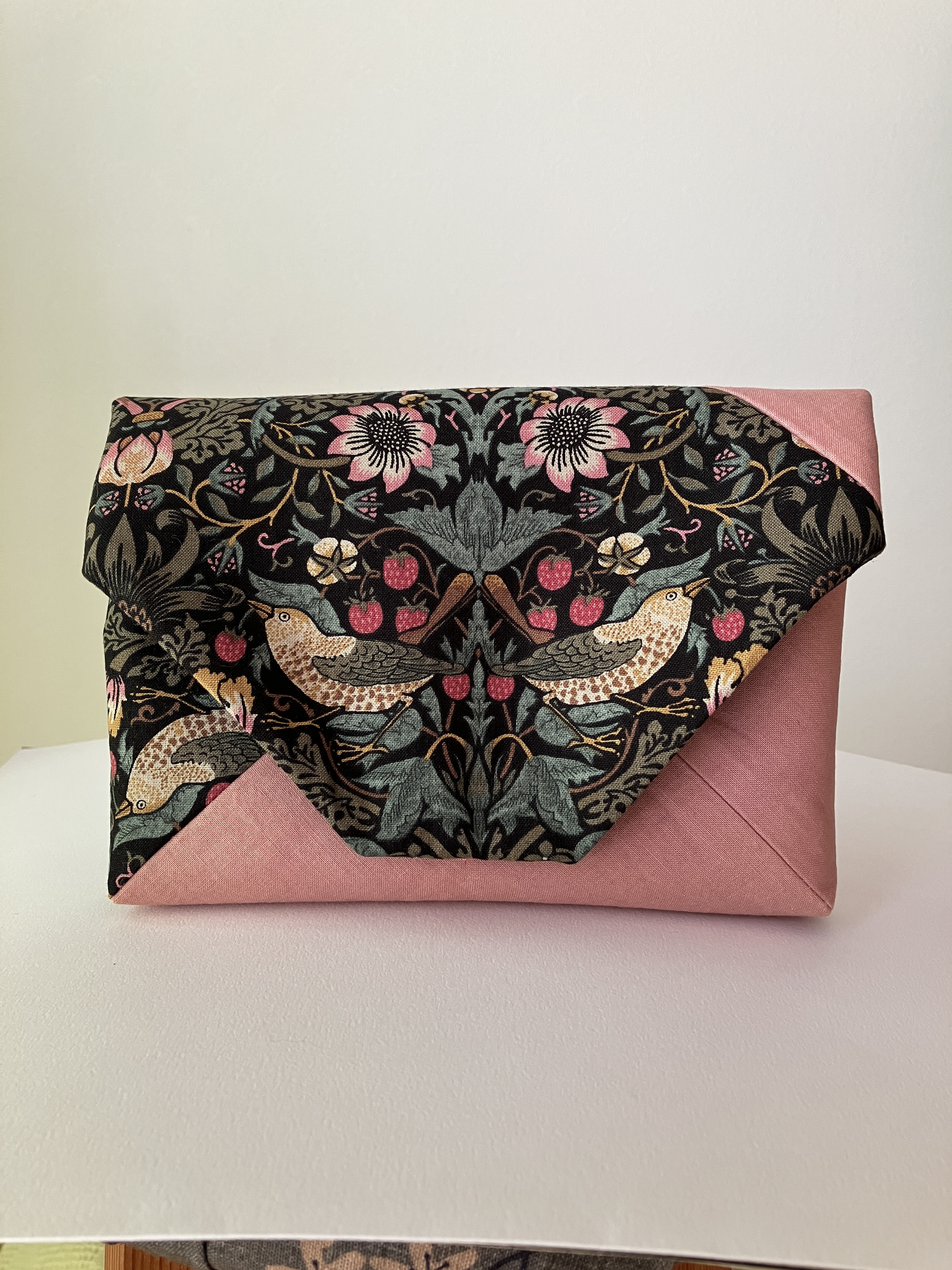 受注製作＊数奇屋ポーチ　草木染め+best of Morrisコットン