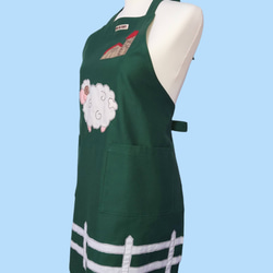 【選べる9色】牧場のひつじのアップリケエプロン｜大きめポケット付き｜丈夫な綿素材｜ギフトにもおすすめ 5枚目の画像