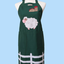 【選べる9色】牧場のひつじのアップリケエプロン｜大きめポケット付き｜丈夫な綿素材｜ギフトにもおすすめ 1枚目の画像