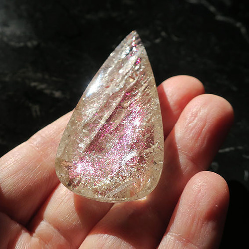 140.35ct【ピンクファイヤークォーツ】特大ルース Pink Fire 140.35ct【ピンクファイヤークォーツ】特大ルース Pink Fire