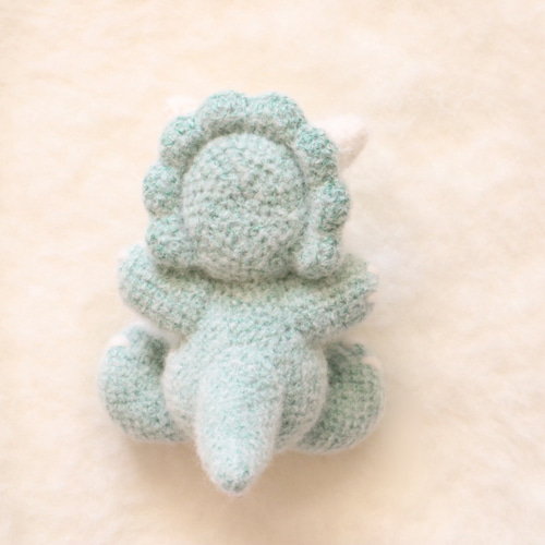 トリケラトプスのあみぐるみ✳︎ふわふわ✳︎小 あみぐるみ