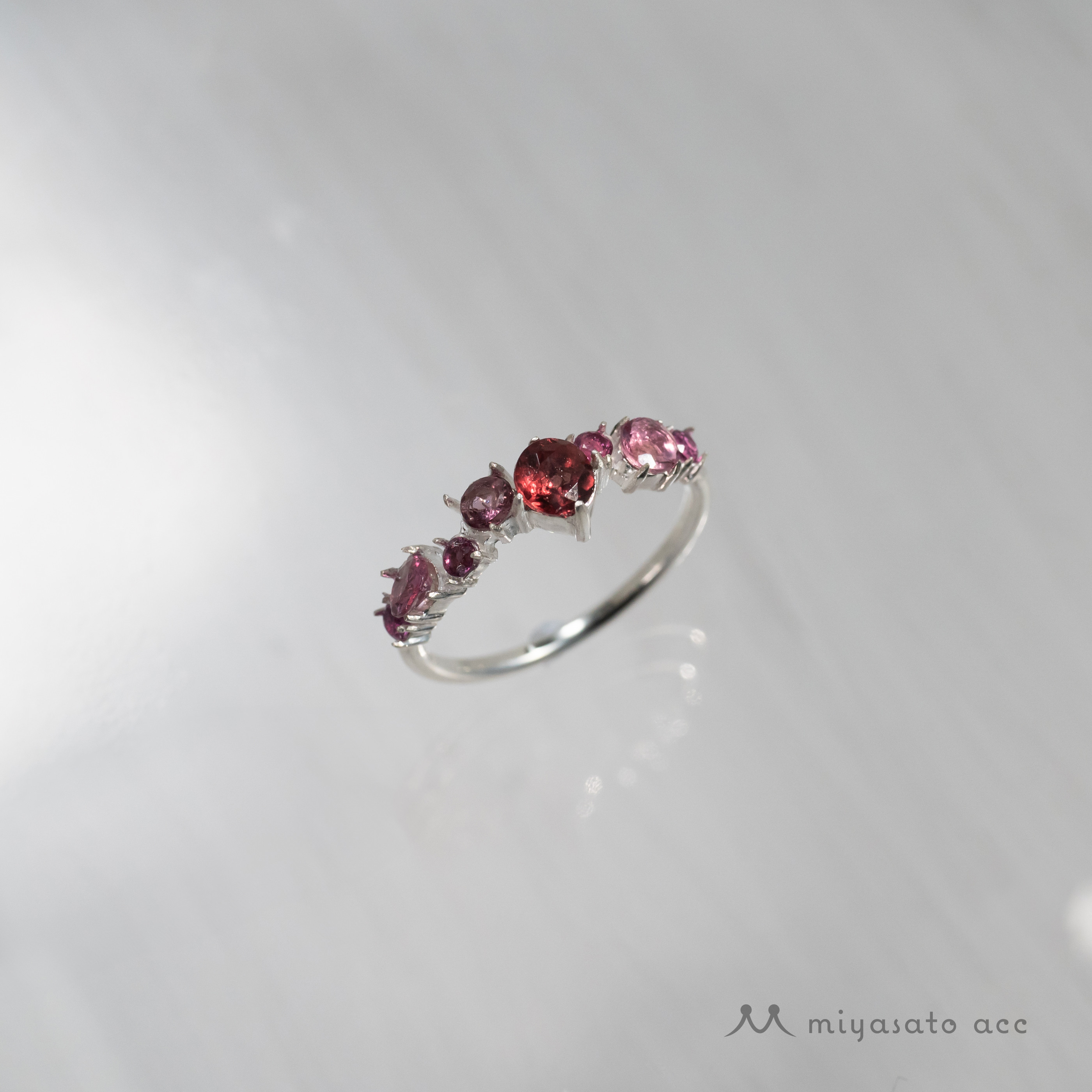 ガーネットのシルバーリング