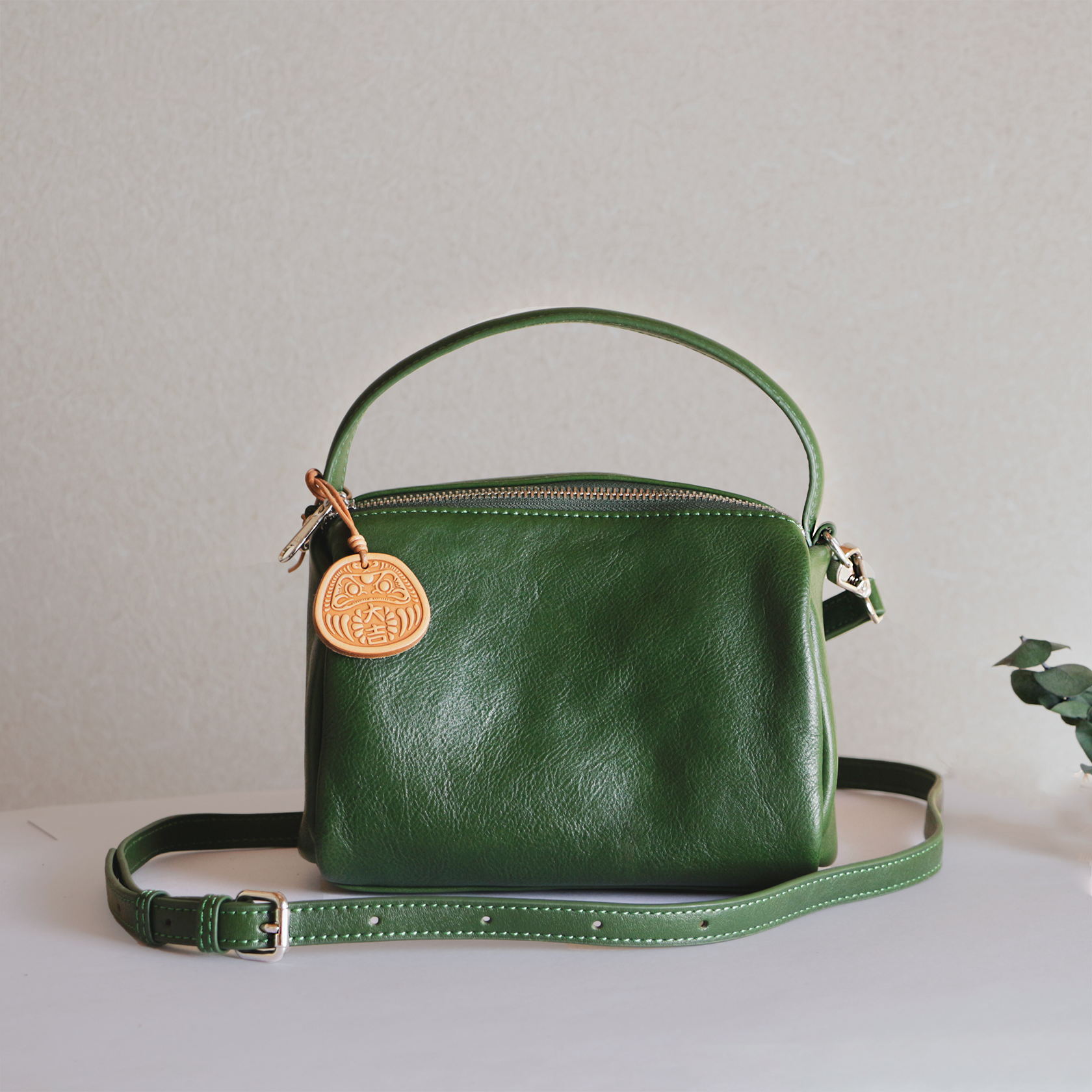 本革お洒落なハンドバッグ斜め掛け2wayショルダーバッグ緑色