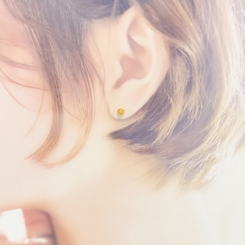 めっちゃちっちゃい！4mm お花 ピアス♡送料無料♡ステンレス