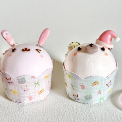 置物】くま フェイクスイーツ 動物のミニカップケーキ クリスマス仕様