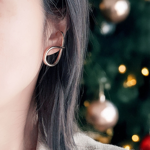 K18地金 中空 存在感抜群 イヤカーフ風ピアス ピアス（その他） Kōbō