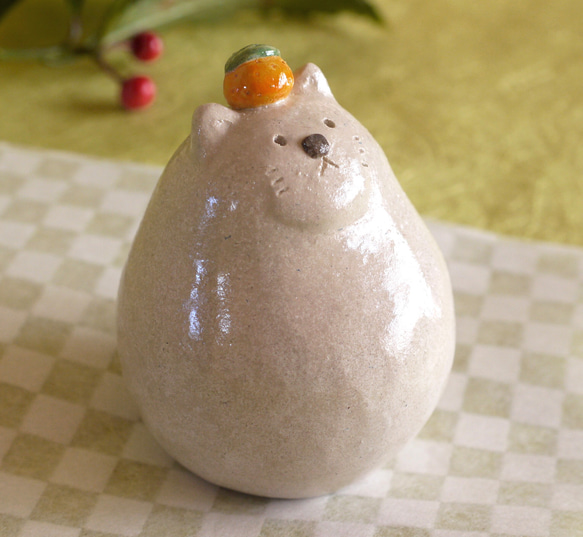 ニャンコの鏡餅風置物 1枚目の画像