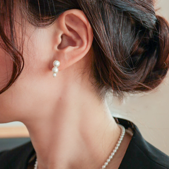 新春福袋　卒業式・入学式3点セット　桜のブローチと貝パールのネックレスとピアス／イヤリング　フォーマ