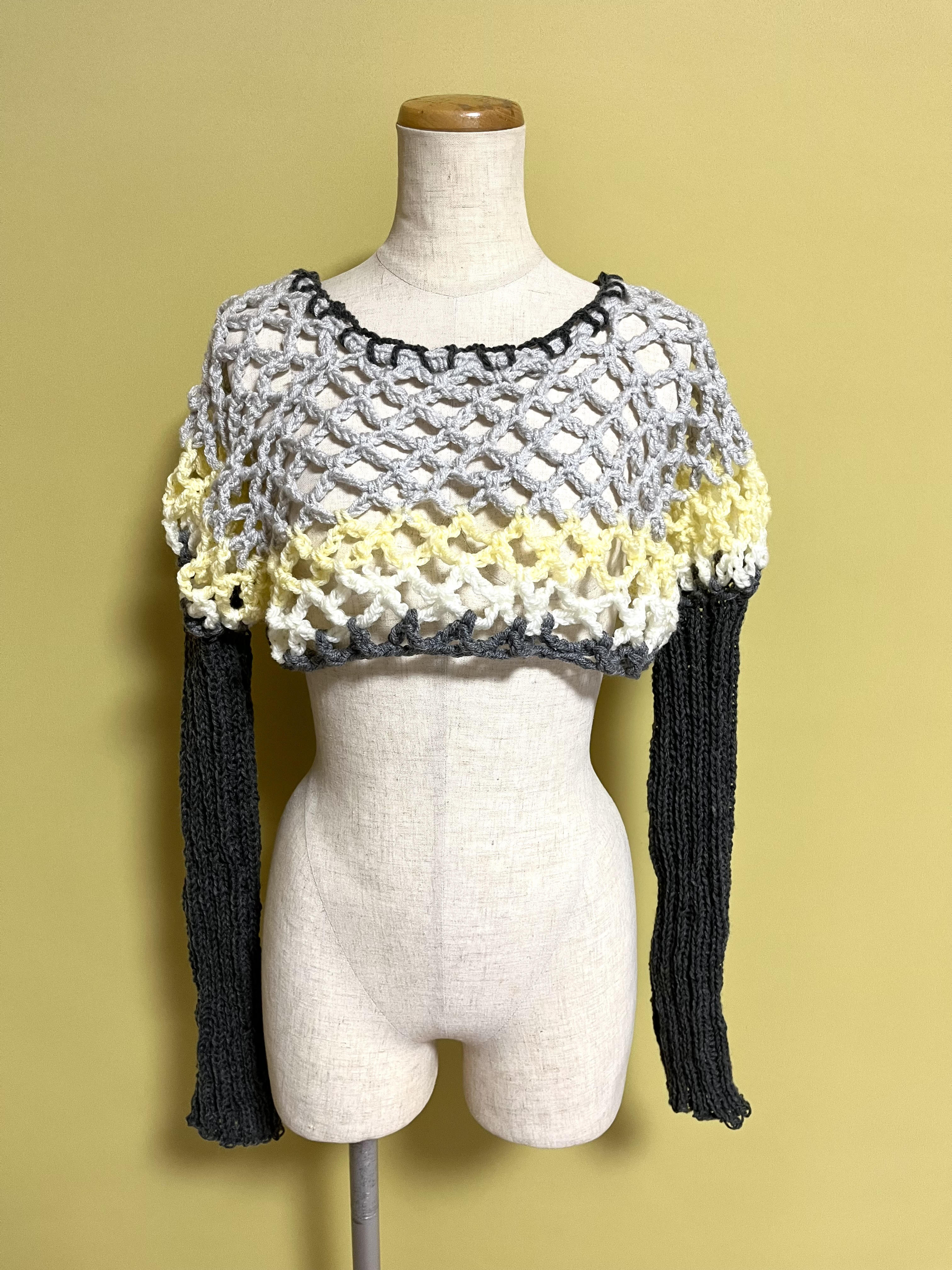 リブ袖ショートセーター