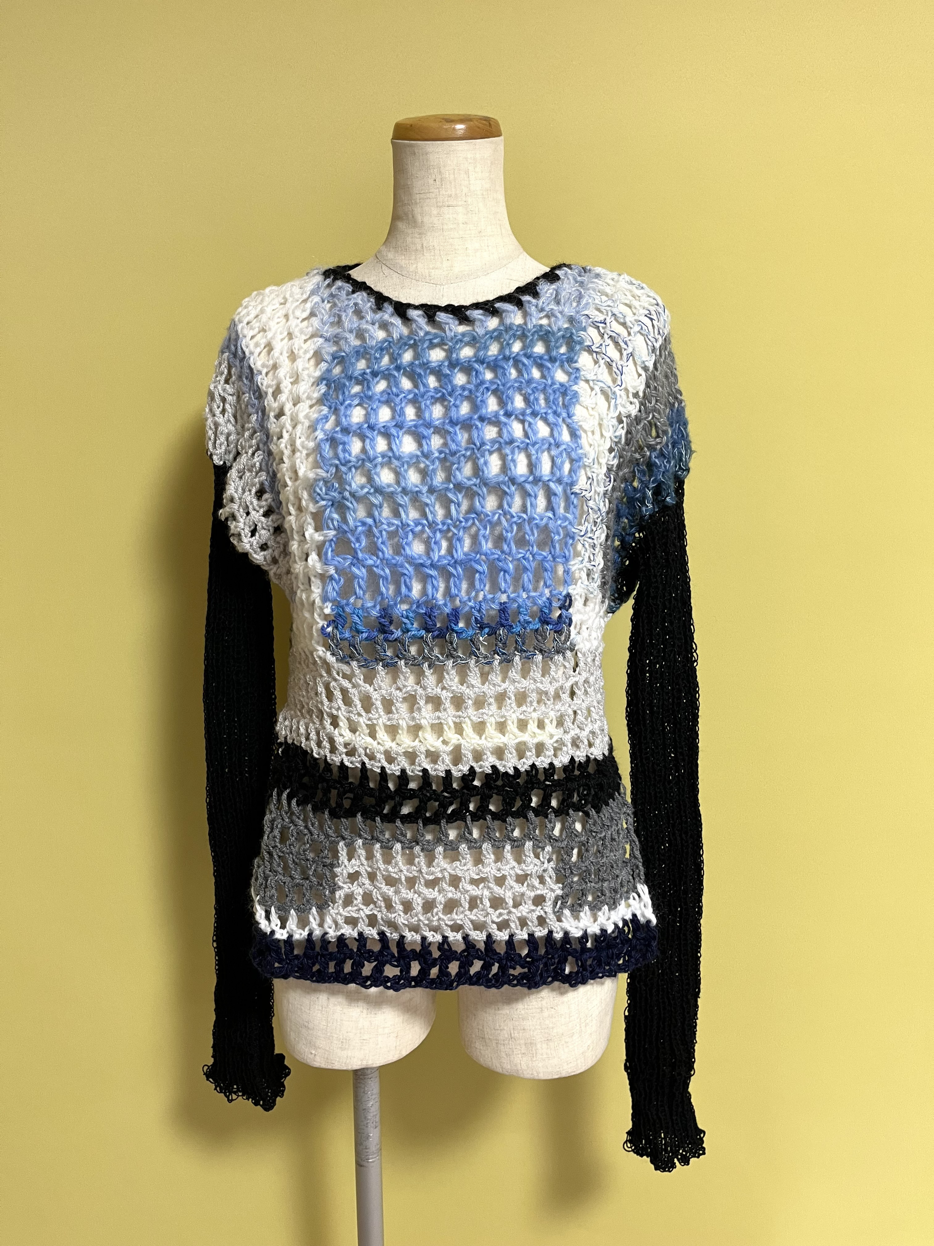 リブ袖スリットセーター