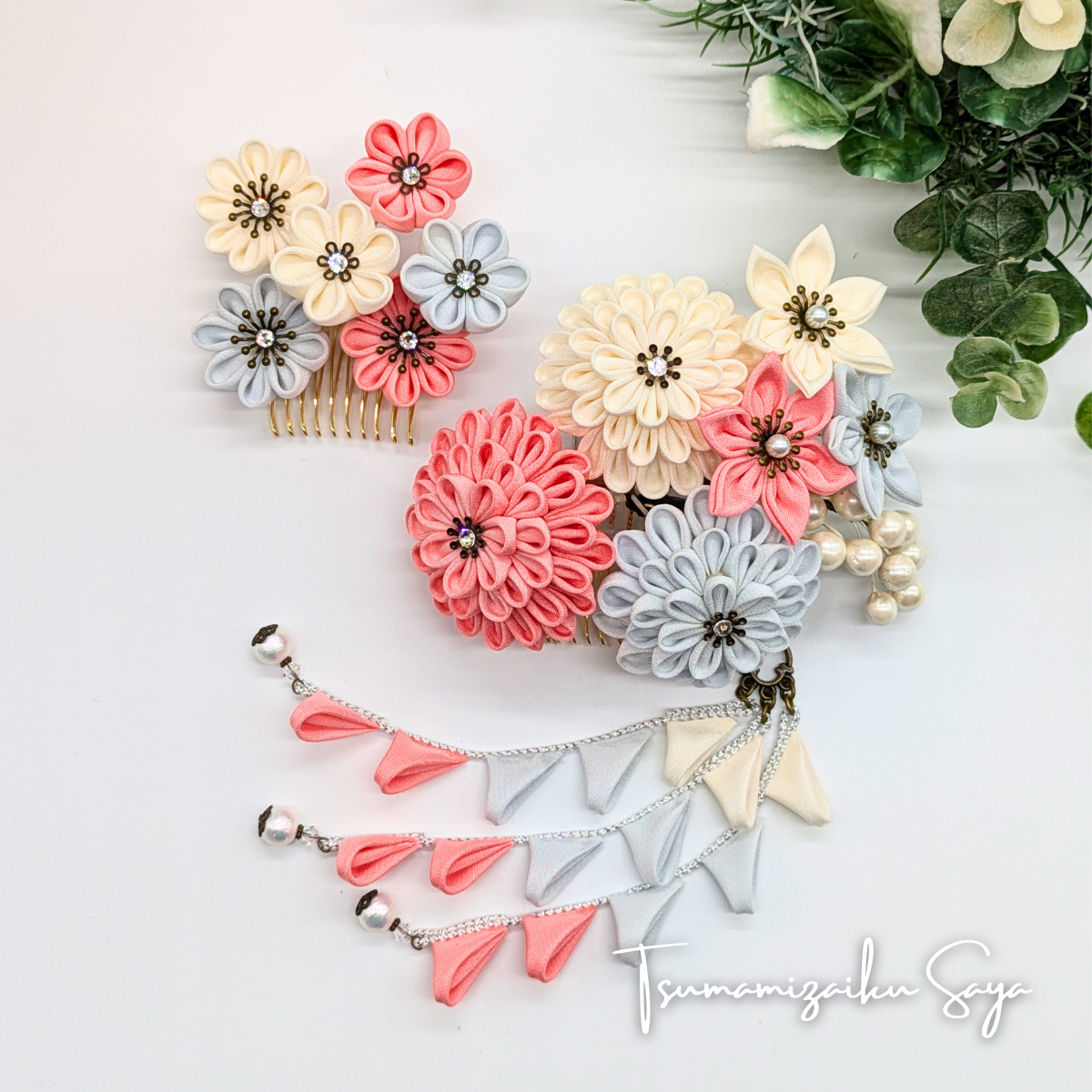 つまみ細工 髪飾り 成人式 前撮り 卒業式 白 ピンク 水色  Uピン さがり pnk-10