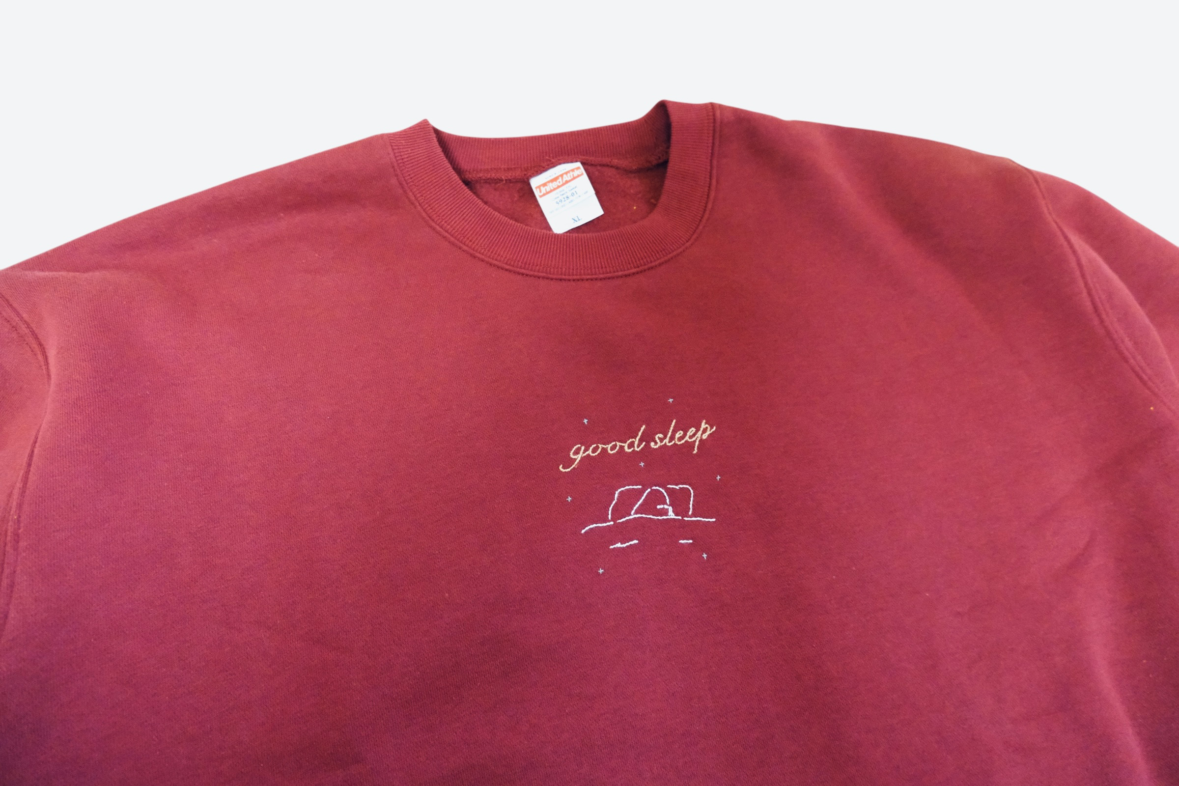 "グッドスリープ" "  手刺繍 スウェット・トレーナー (フーディへ変更可) バーガンディ 受注制作