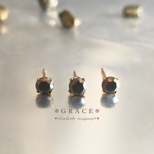シックな色気✦パイライトのひと粒ピアス 4mm ゴールドサージカル