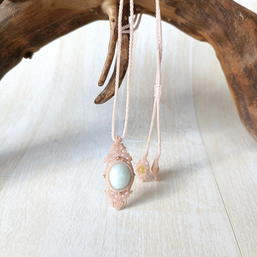 糸魚川翡翠のマクラメネックレス ネックレス・ペンダント マクラメと