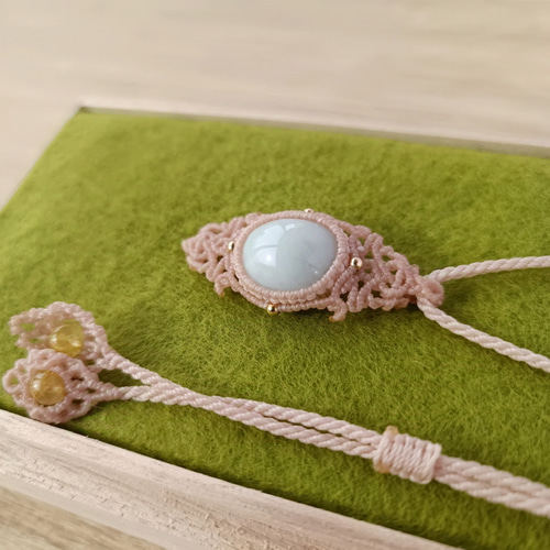 糸魚川翡翠のマクラメネックレス ネックレス・ペンダント マクラメと