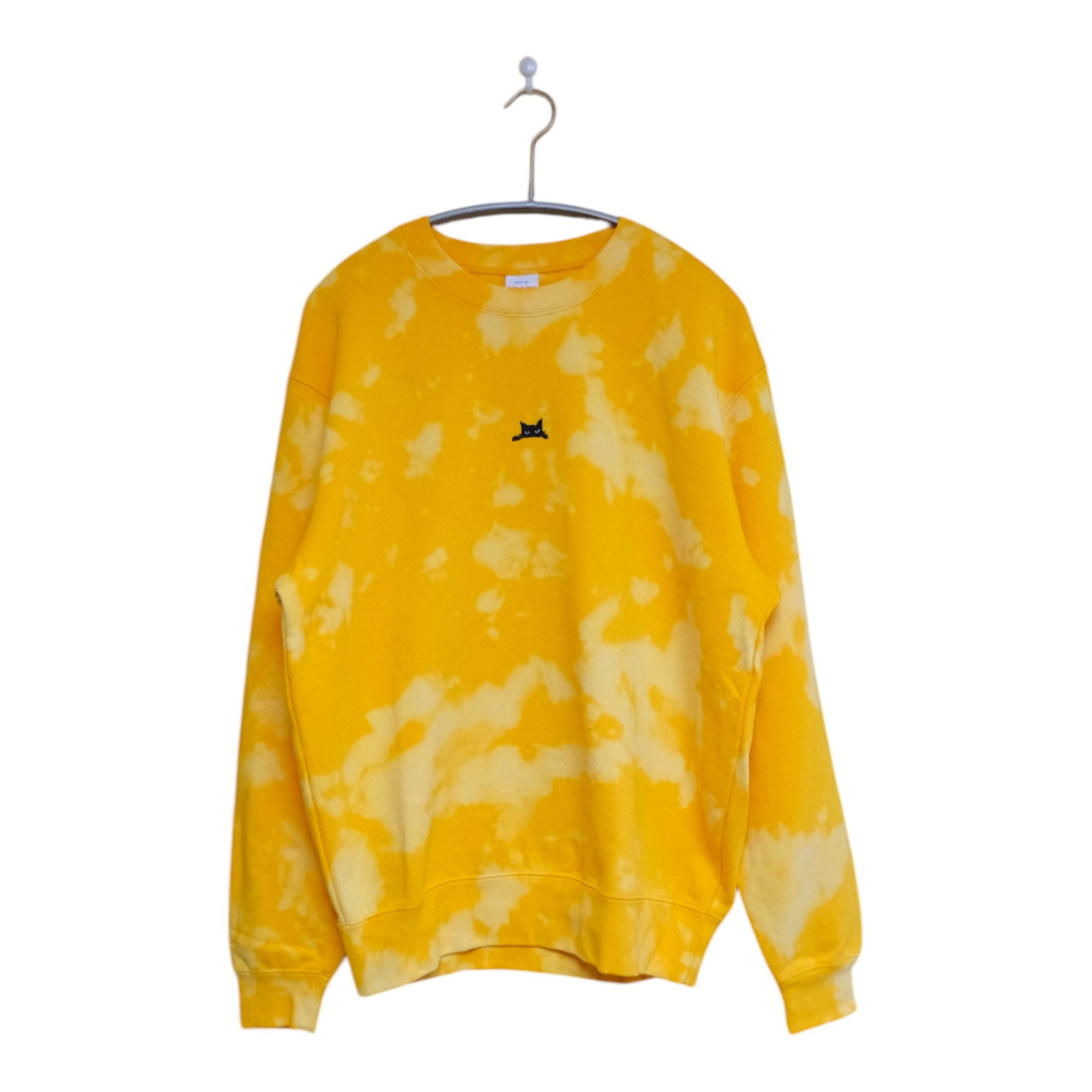 "のぞき見猫" ブリーチ  手刺繍 スウェット・トレーナー 一点物 受注制作