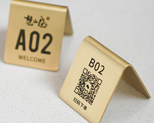 【オーダーメイド】QRコードプレート16枚MDF製 店舗用にも♪ eb90a8960562b25043c48a4415cf3f