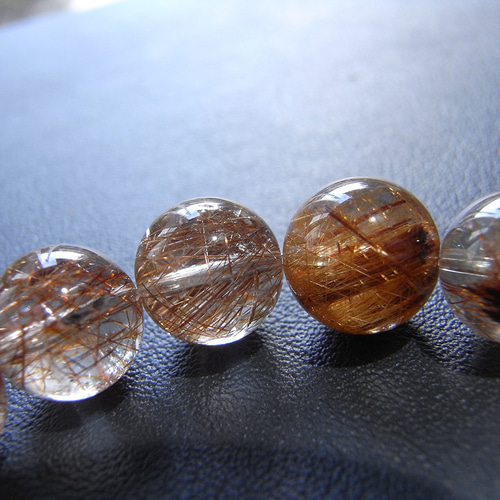 beads573]ブロンズルチルクォーツ10mm ブレスレット 19粒