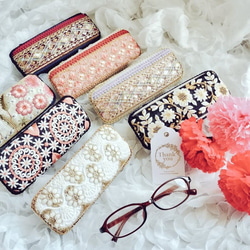 特集掲載】オーダーメイド刺繍リボンのメガネケース 特別価格