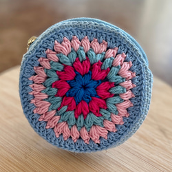 抜けるように広がるモチーフポーチ「空」 ポーチ Crochet Yuko Tsumugi