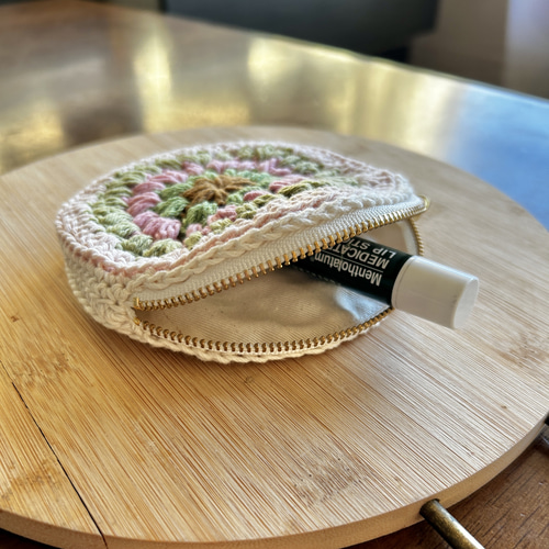 無限に広がるモチーフポーチ「宇宙」 ポーチ Crochet Yuko Tsumugi