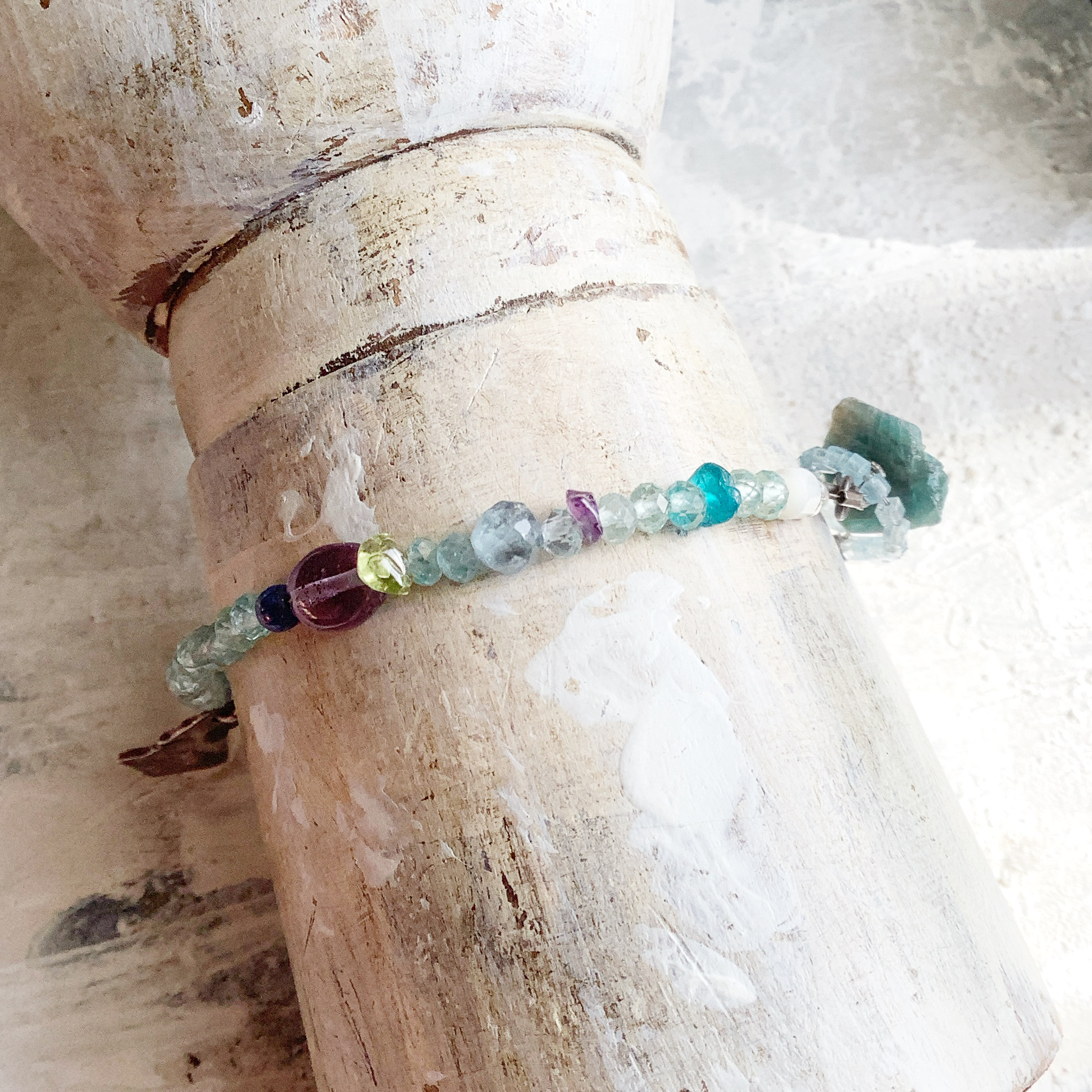 天然石青系ビーズブレス　アパタイト