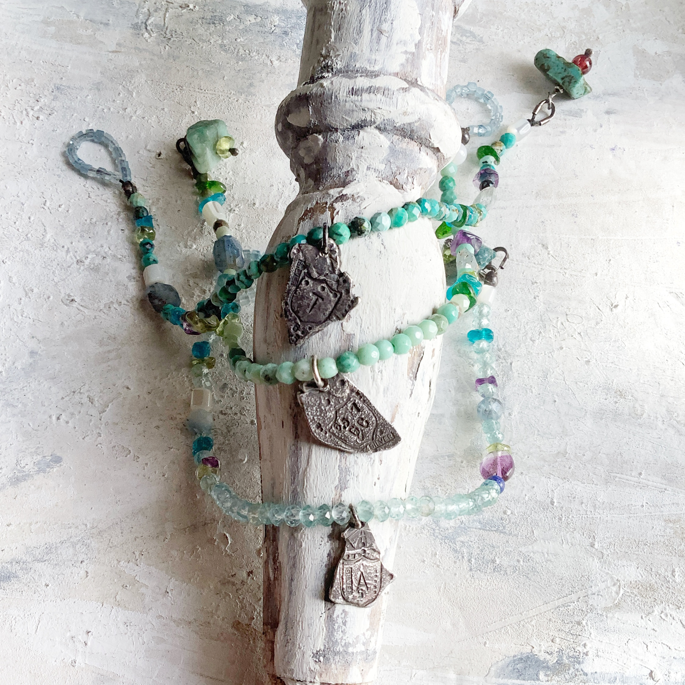 天然石青系ビーズブレス　アパタイト