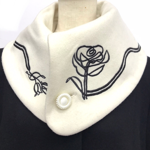 伝統工芸 横振り刺繍 大判刺繍花 花柄 ビッグ襟 スタンドカラー