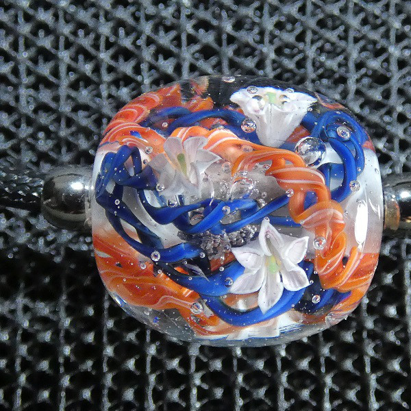 とんぼ玉、百合とアゲハ蝶ＮＯ.1（ガラス、とんぼ玉、蝶々、一点物、伝統工芸）