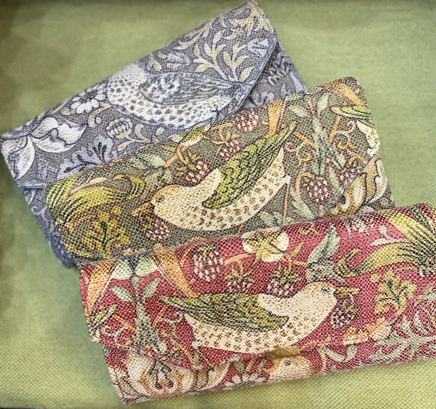 ウイリアムモリス  いちご泥棒長財布