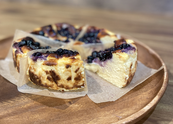 グルテンフリー！ブルーベリーバスクチーズケーキ ケーキ Hello BAKE