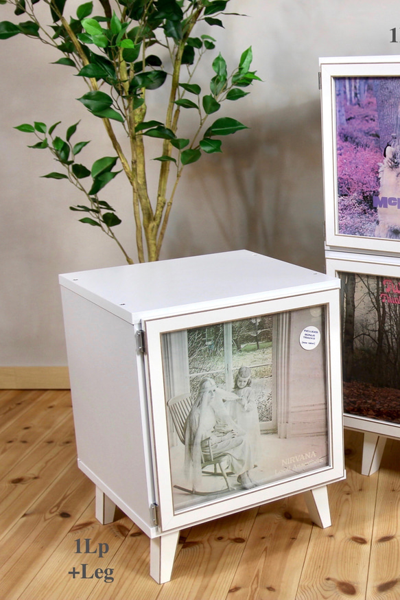 LPレコード収納 | アクリル付き扉 | おしゃれなキャビネット | レコードラック・ディスプレイ棚・ターンテーブル台 4枚目の画像