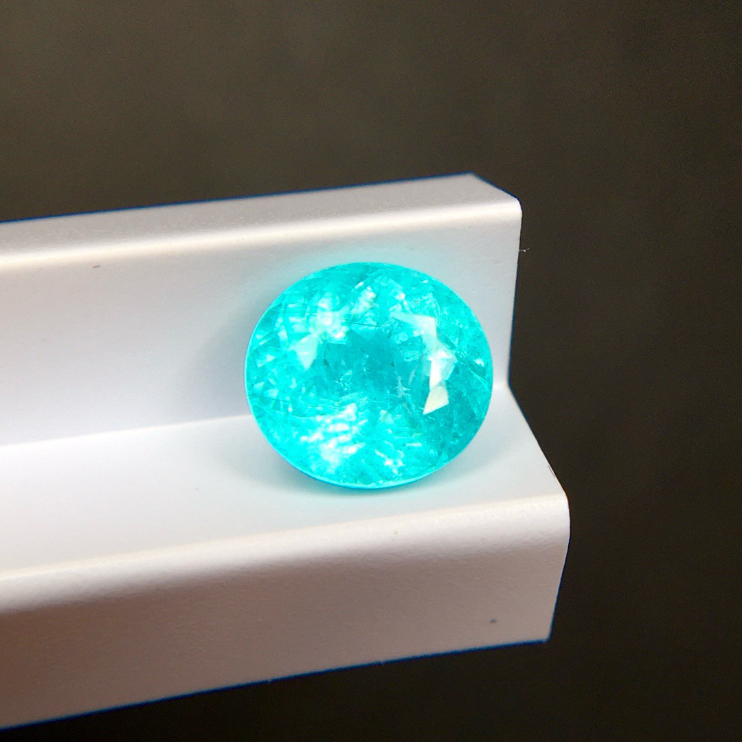 New 2.42ct天然パライバトルマリン　ルース　ネオンブルー　鑑定書付き