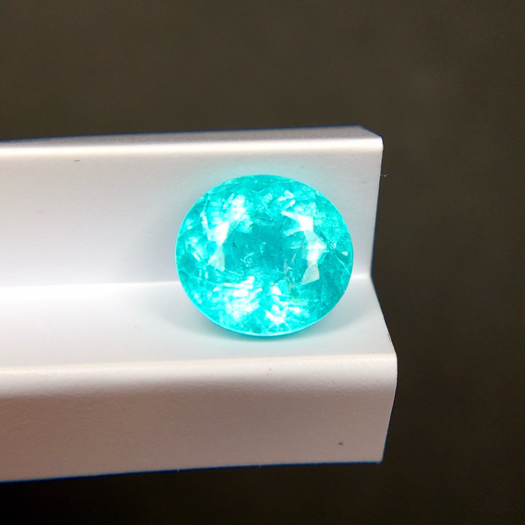 New 2.42ct天然パライバトルマリン　ルース　ネオンブルー　鑑定書付き