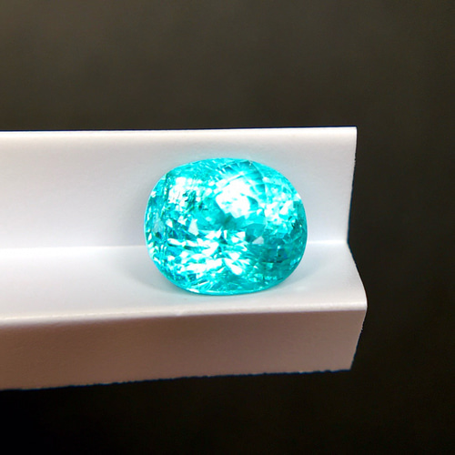 0.870ct☆希少☆天然パライバトルマリン ネオンブルー オーバル