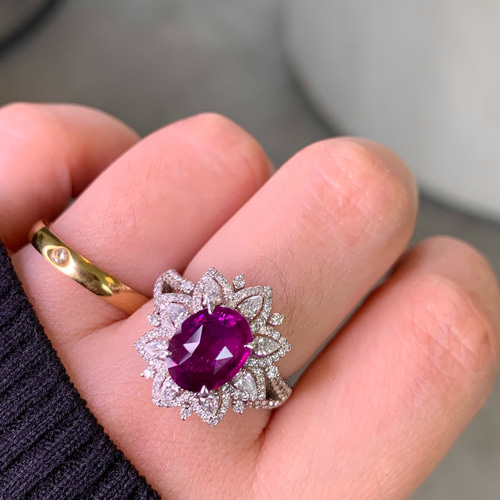 【限定セール！】 バイオレット 」K18 天然パープルサファイア 天然ダイヤモンド アクセサリー