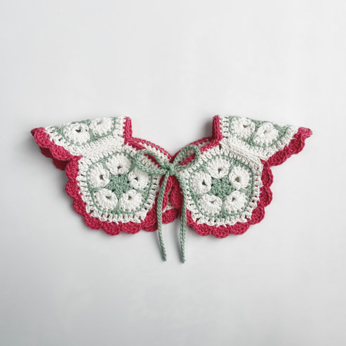 受注制作⌇手編みのつけ襟スタイ⸝⋆ スタイ・よだれかけ koguma